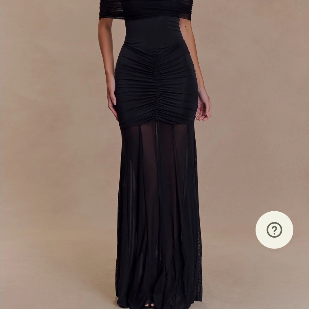 Meshki Elegant Black Ruched Maxi Dress